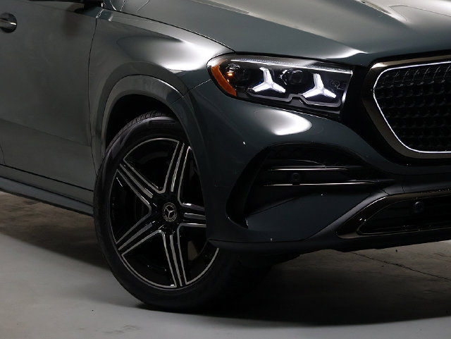 New 2027 Mercedes-Benz GLE 450 4MATIC Coupe image 3