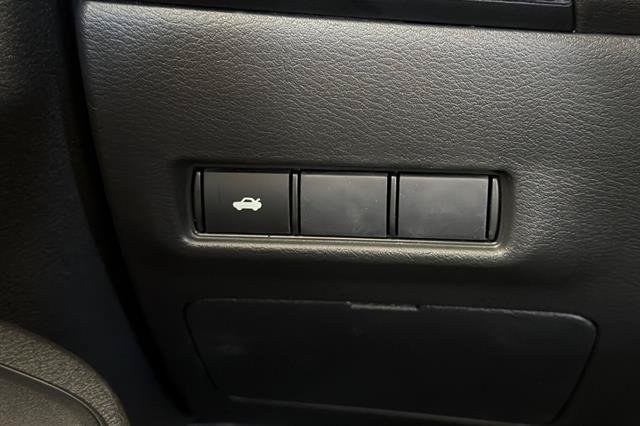 New 2027 Nissan Sentra SV w/ Floor Mat Package FWD image 28