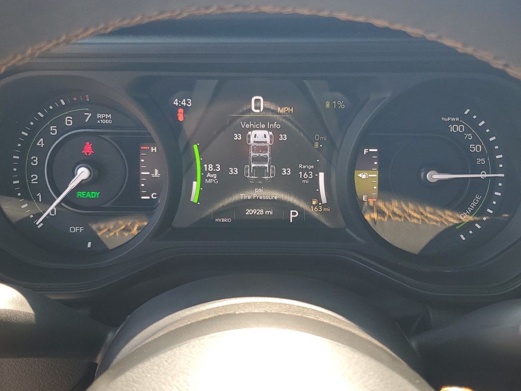 Used 2024 Jeep Wrangler Unlimited w/ Convenience Group AWD/4WD image 13