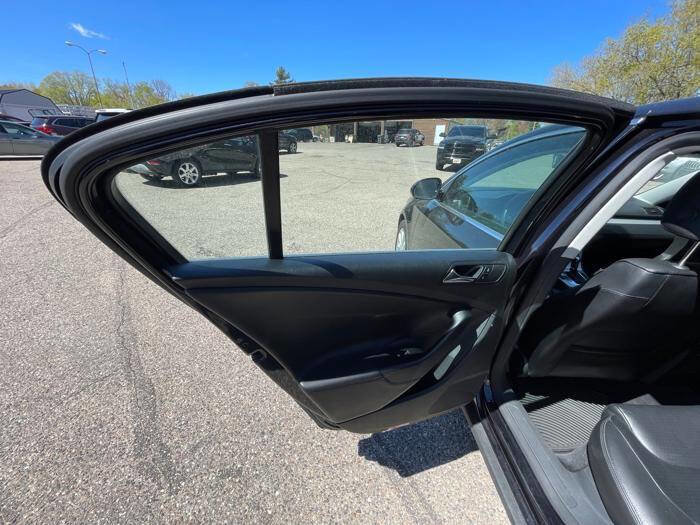 Used 2010 Volkswagen Passat Komfort FWD image 24