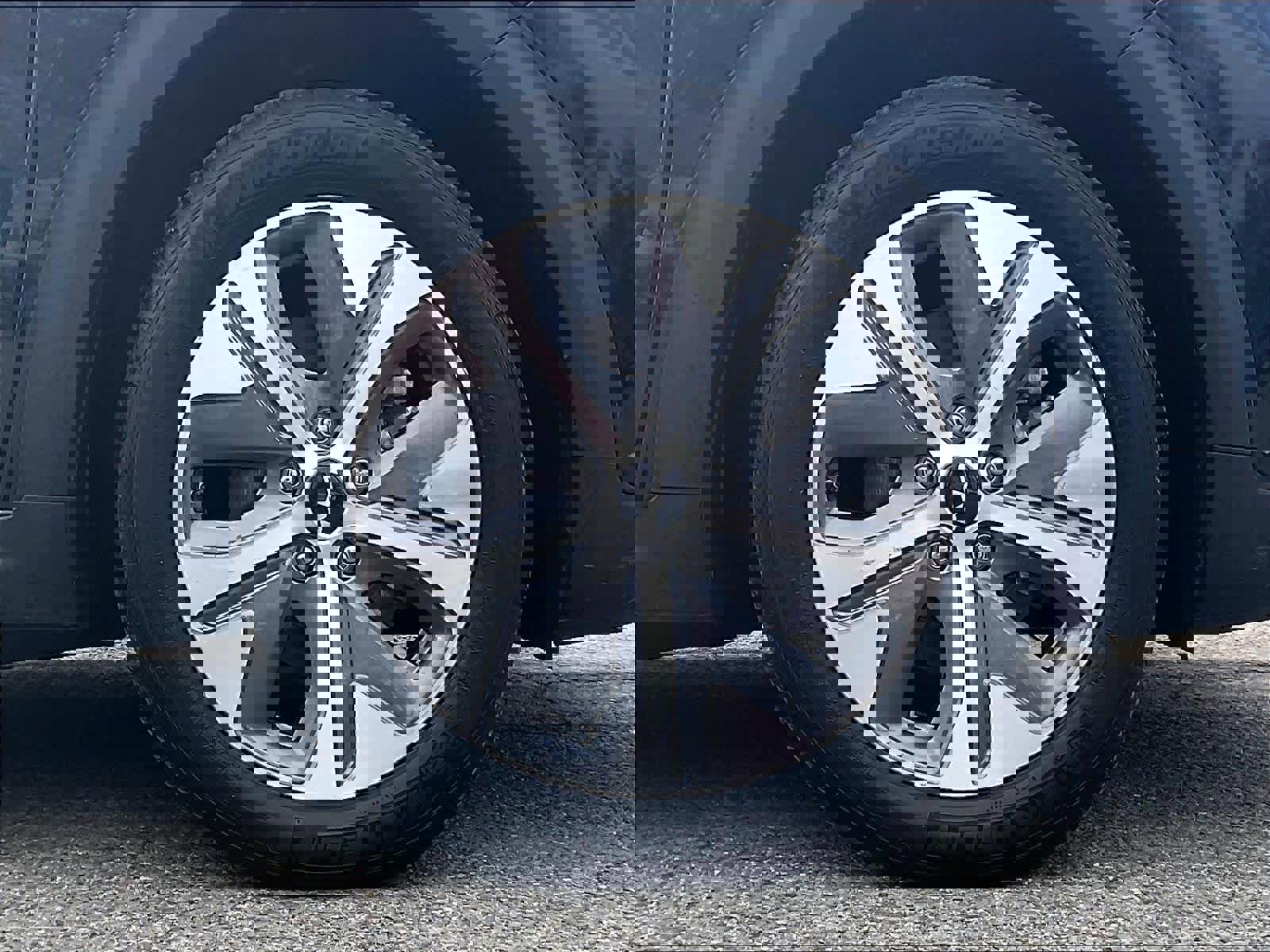 Used 2022 Kia Niro EX w/ Cold Weather Package image 7