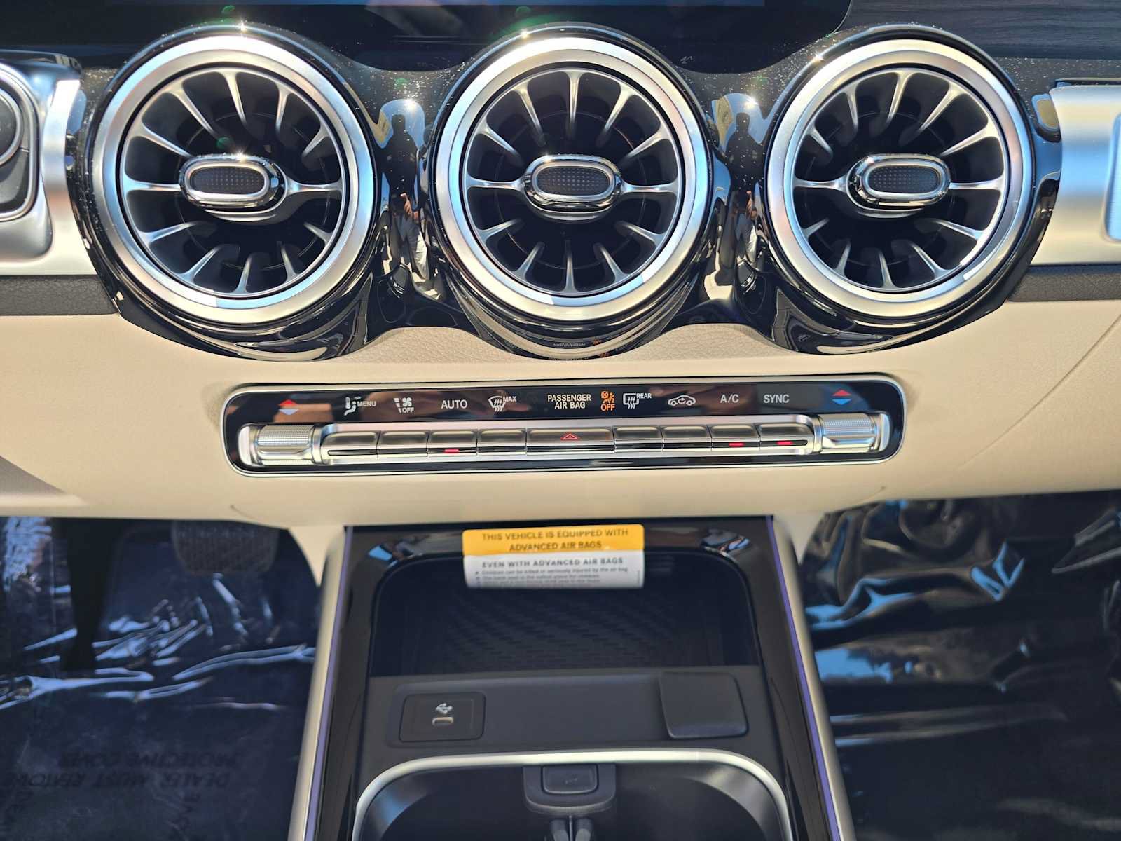 New 2026 Mercedes-Benz GLB 250 image 27