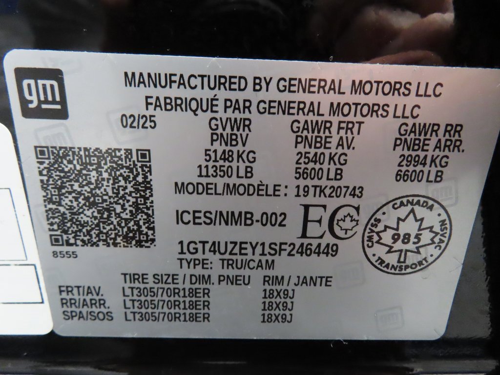 Used 2025 GMC Sierra 2500 AT4X image 83