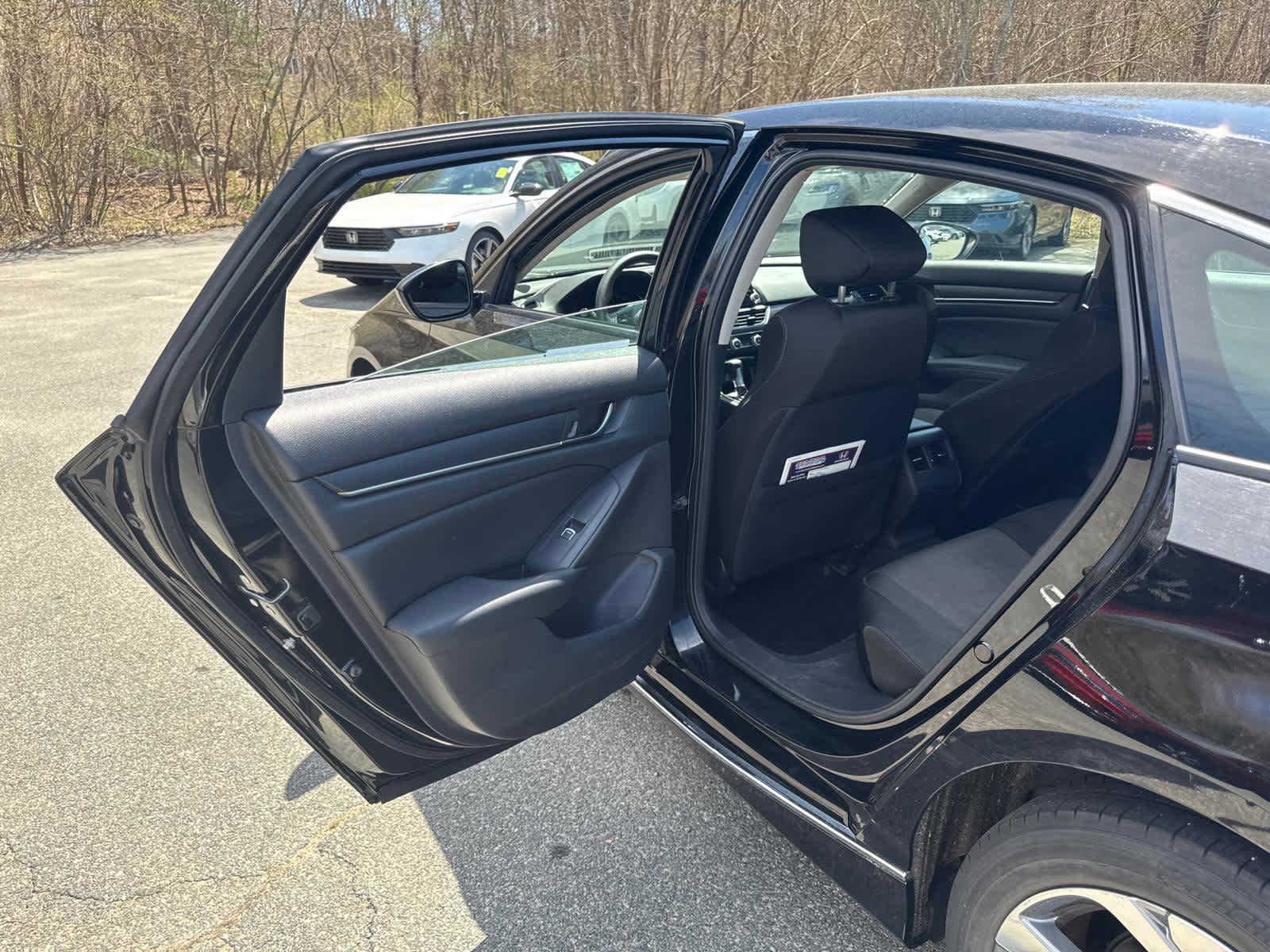 Used 2020 Honda Accord EX image 28