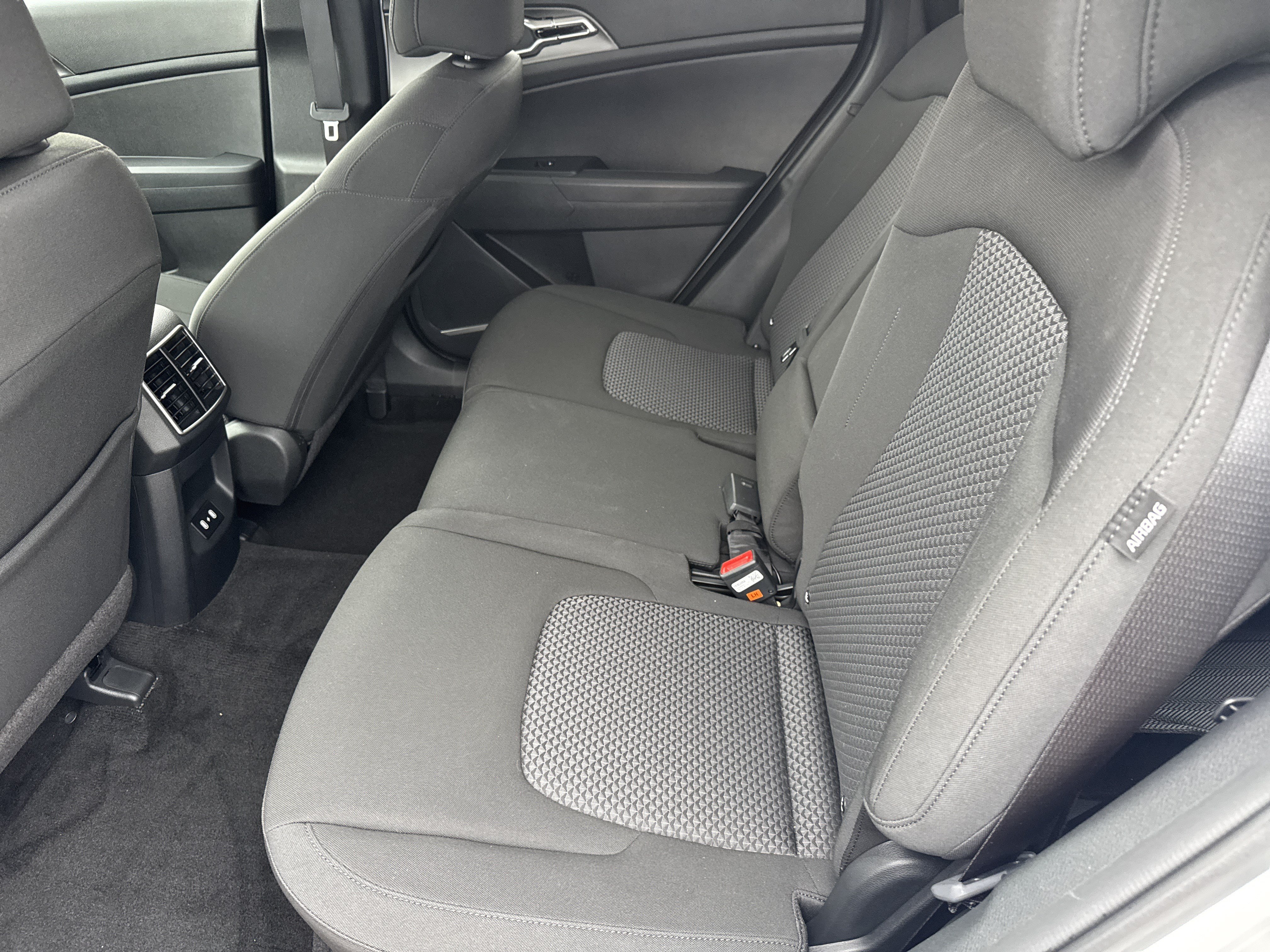 Used 2026 Kia Sportage LX w/ LX Convenience Package FWD image 6