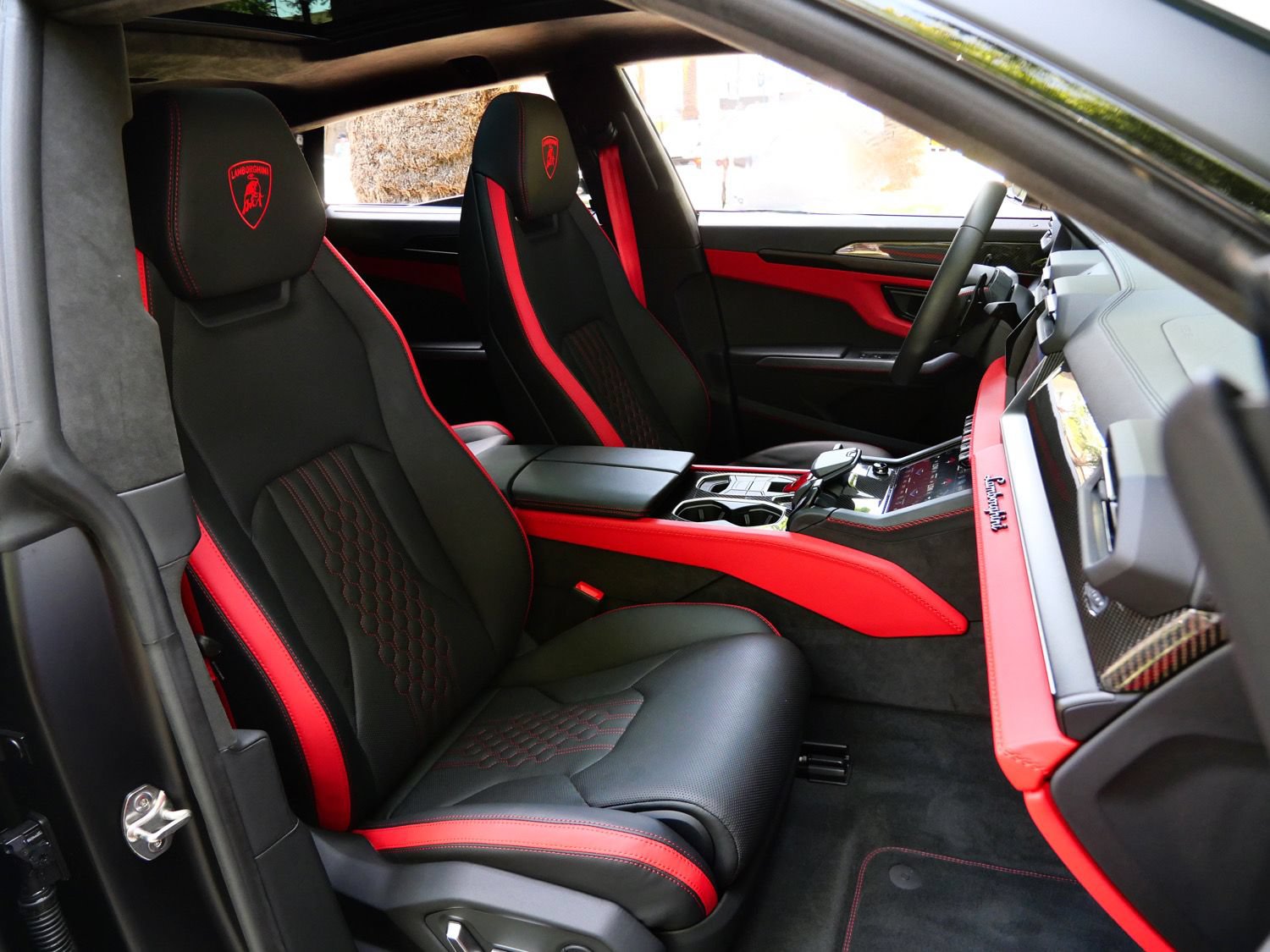 Used 2025 Lamborghini Urus S AWD/4WD image 8