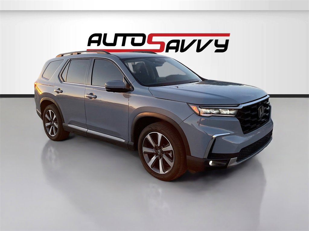 Used 2025 Honda Pilot Elite