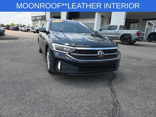 Used 2022 Volkswagen Jetta SEL FWD image 4