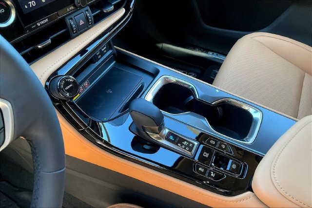 Used 2025 Lexus NX 350 AWD w/ Accessory Package (2T) image 18