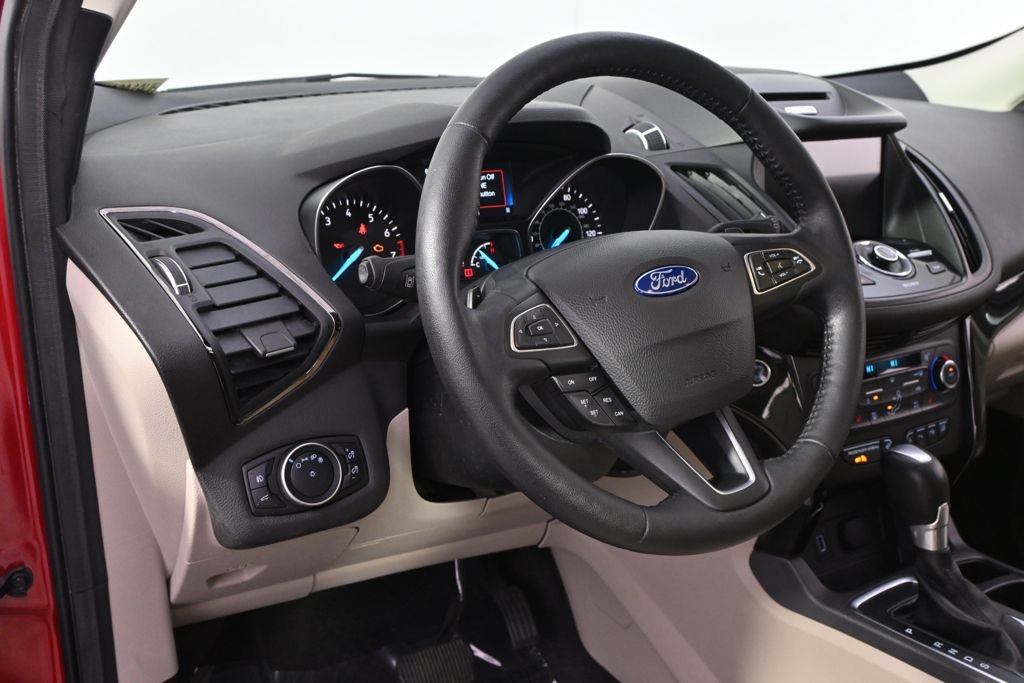 Used 2017 Ford Escape Titanium w/ Equipment Group 301A AWD/4WD image 11
