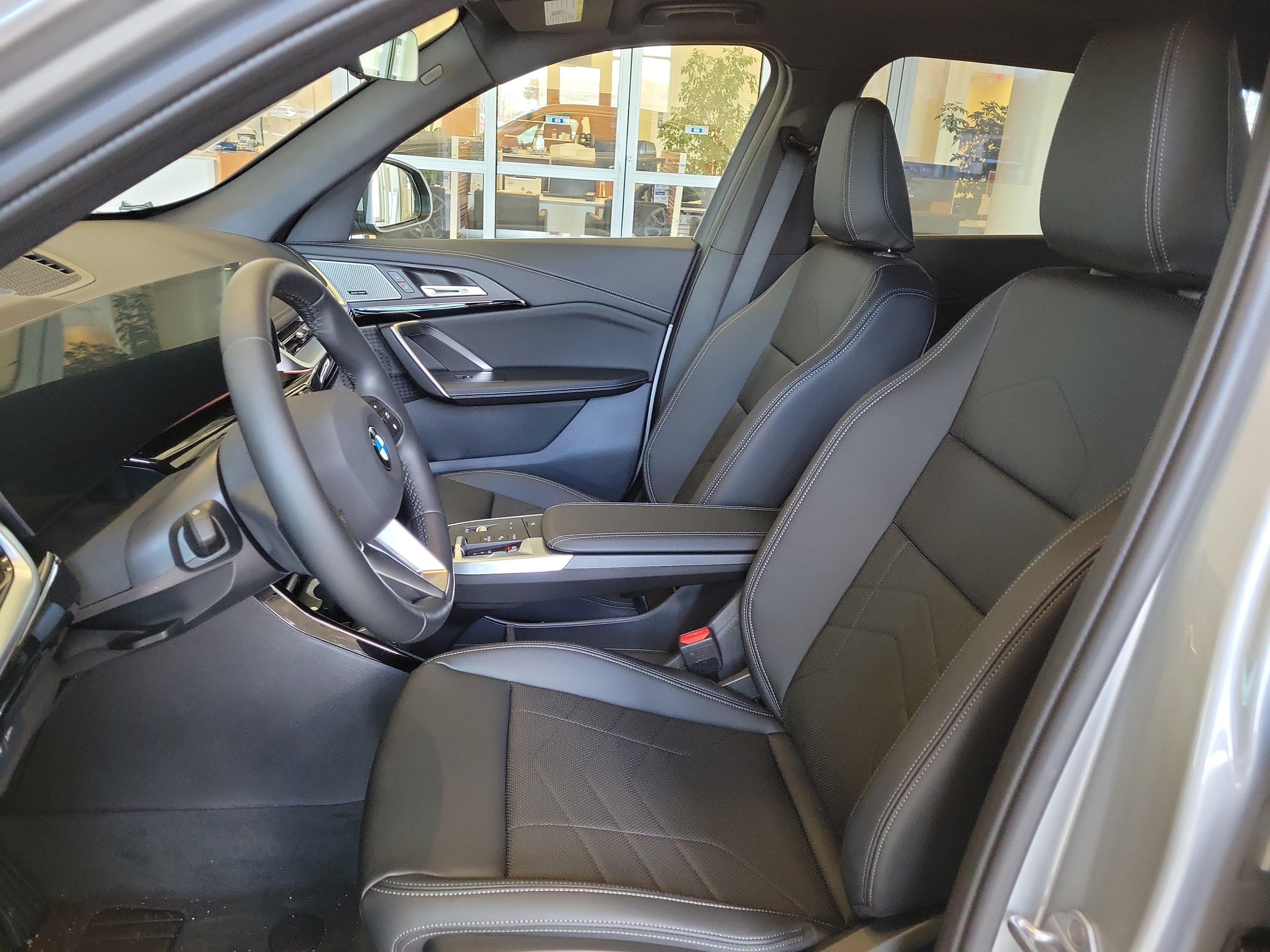 Used 2026 BMW X1 xDrive28i w/ Convenience Package AWD/4WD image 14