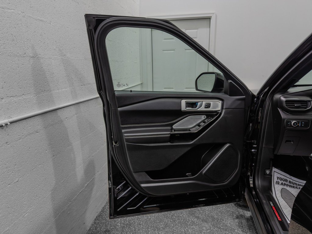 Used 2022 Ford Explorer ST w/ ST Street Pack AWD/4WD image 15