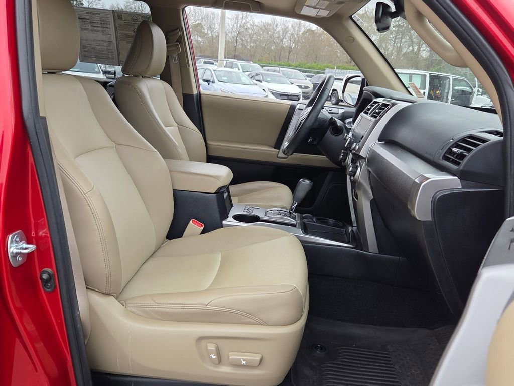 Used 2021 Toyota 4Runner SR5 Premium w/ Moonroof Package image 15