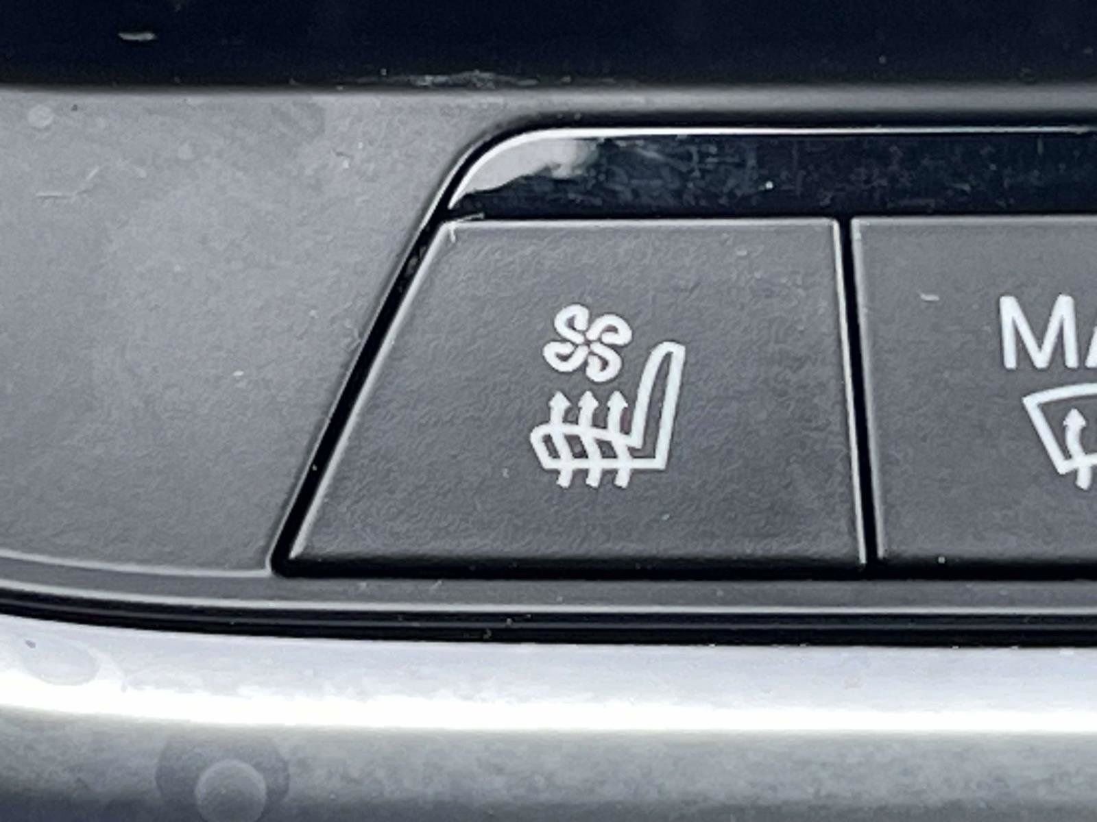 Used 2022 BMW X6 xDrive40i image 29