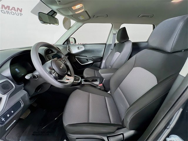 Used 2023 Kia Soul LX image 10