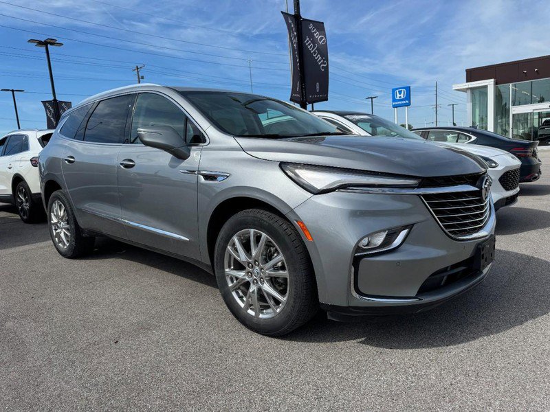 Used 2023 Buick Enclave Essence w/ Experience Buick Package AWD/4WD image 2