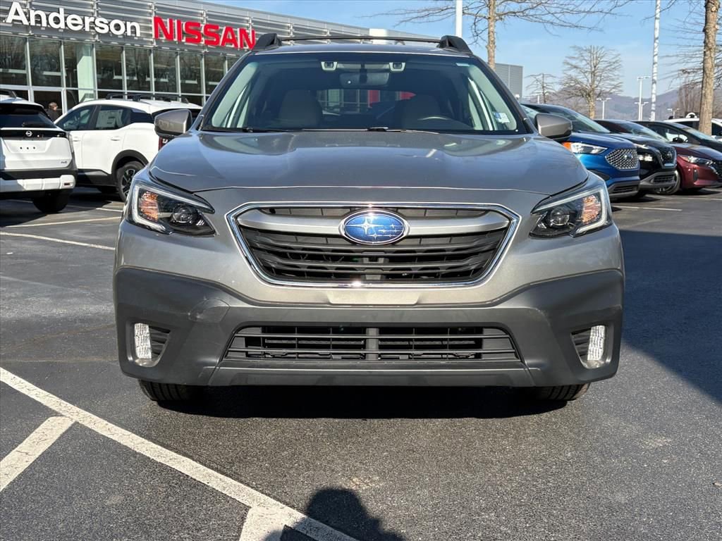 Used 2020 Subaru Outback Premium image 4