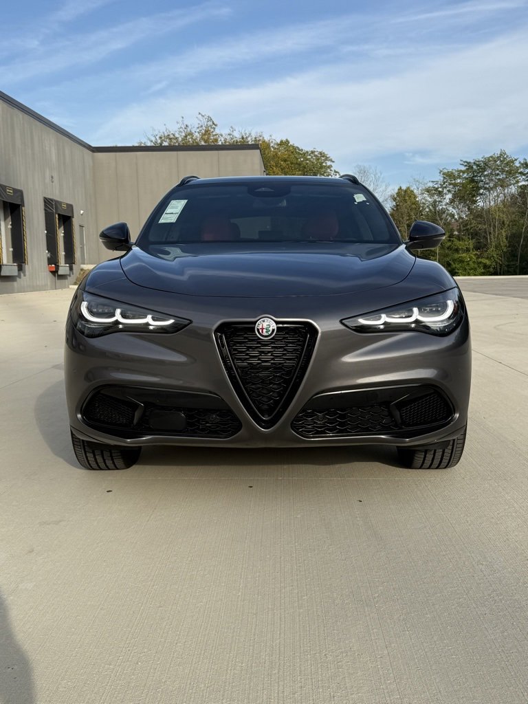 New 2025 Alfa Romeo Stelvio Sprint w/ Veloce Package image 1