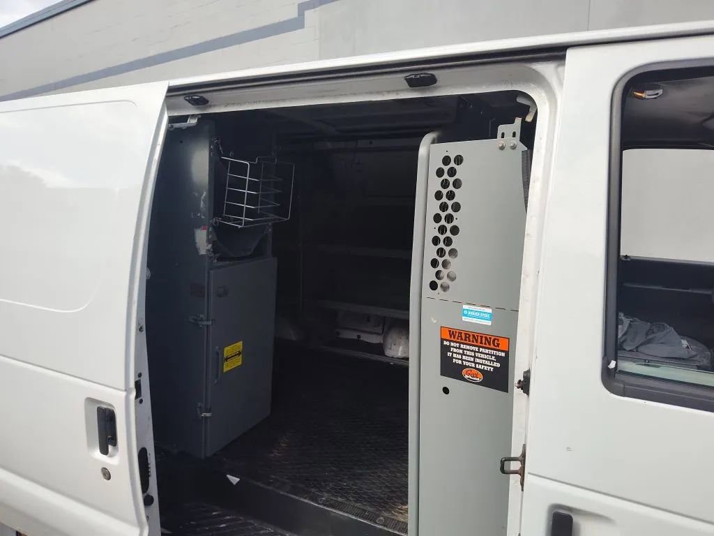 Used 2013 Ford E-150 and Econoline 150 w/ PWR Group image 8