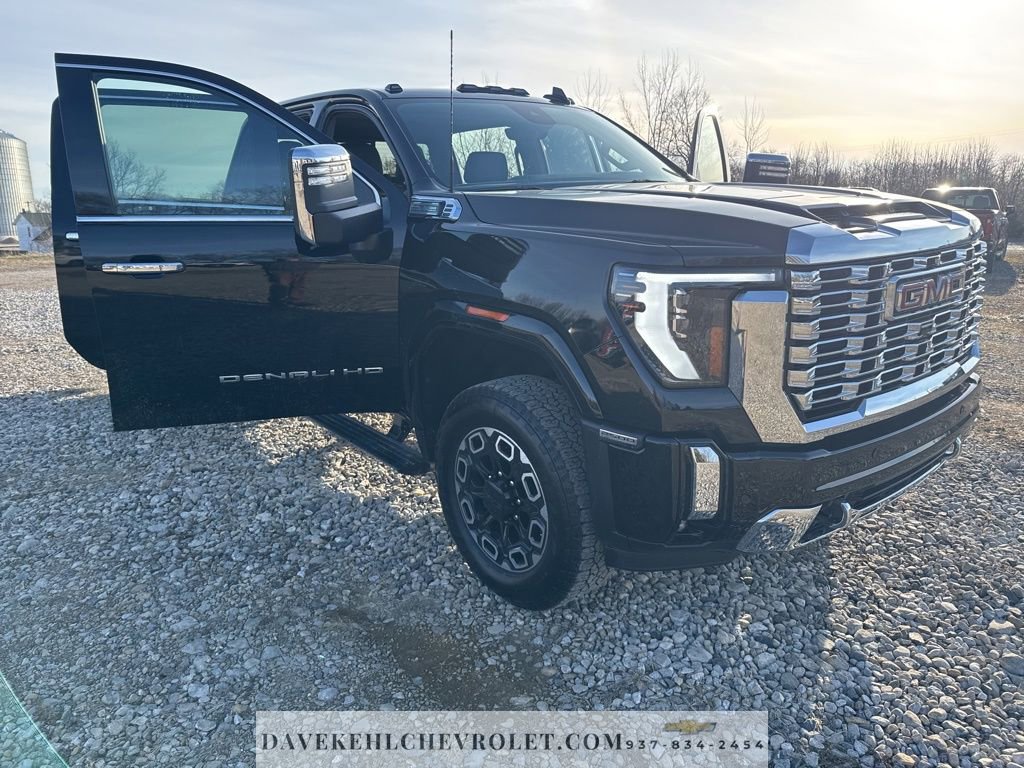 Used 2025 GMC Sierra 2500 Denali w/ Denali Reserve Package image 37