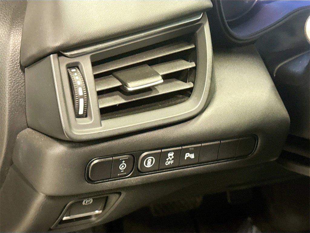 Used 2021 Acura TLX w/ Technology Package image 9