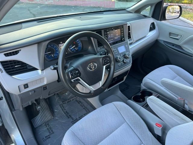 Used 2020 Toyota Sienna LE image 13