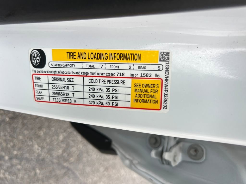 Used 2023 Chevrolet Traverse LT image 30