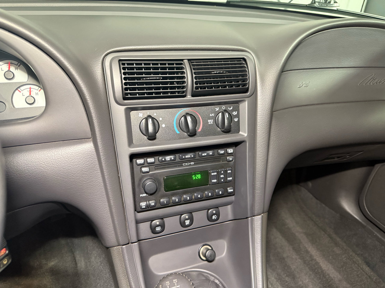 Used 2001 Ford Mustang Cobra image 15