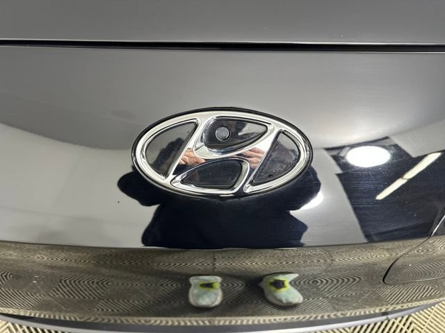 Used 2023 Hyundai Kona SEL FWD image 9