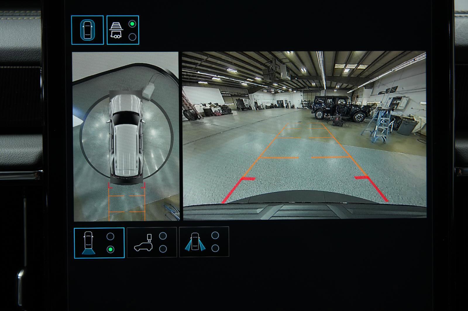 New 2026 GMC Yukon Elevation w/ LPO, Floor Liner Package image 38