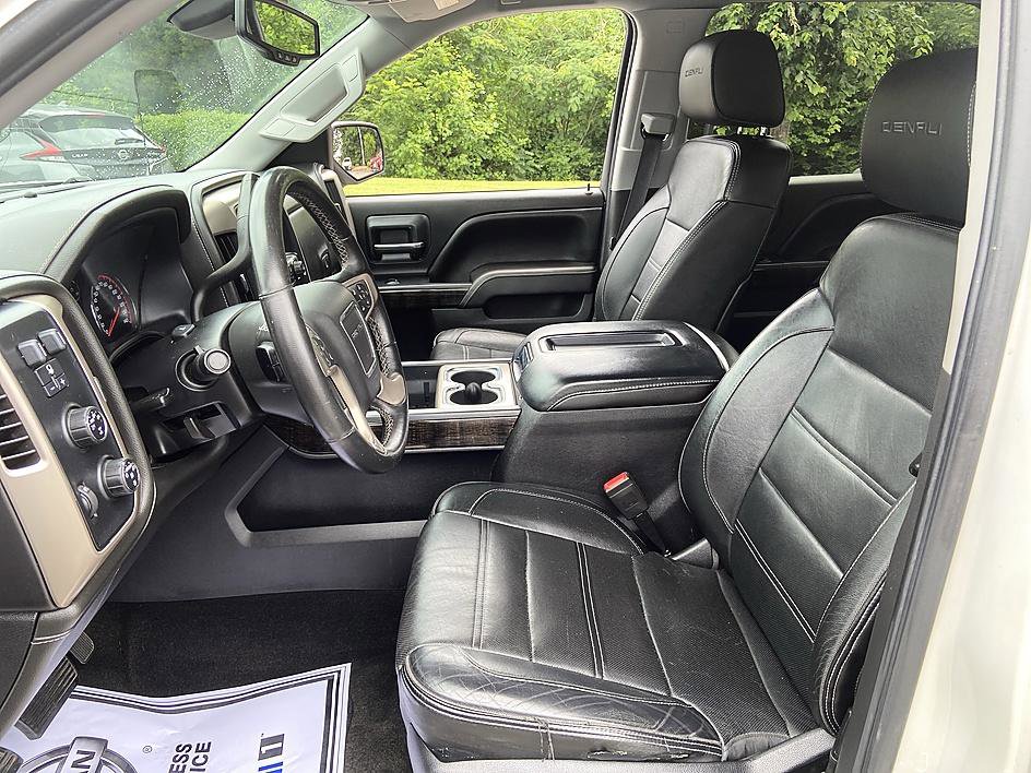 Used 2015 GMC Sierra 1500 Denali w/ Driver Alert Package AWD/4WD image 11