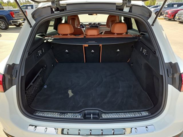 Used 2024 Mercedes-Benz GLC 300 image 19