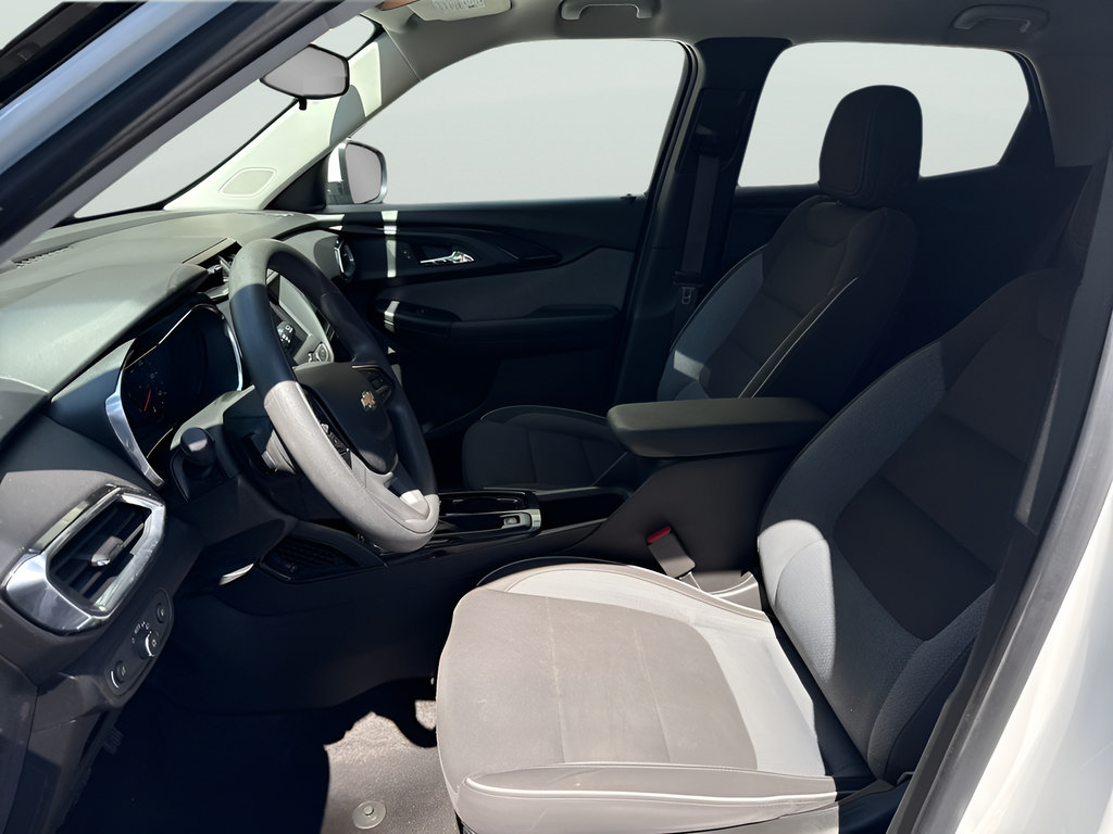 Used 2023 Chevrolet TrailBlazer LT AWD/4WD image 17