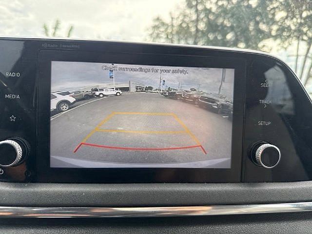 Used 2021 Hyundai Sonata SEL w/ Convenience Package FWD image 16