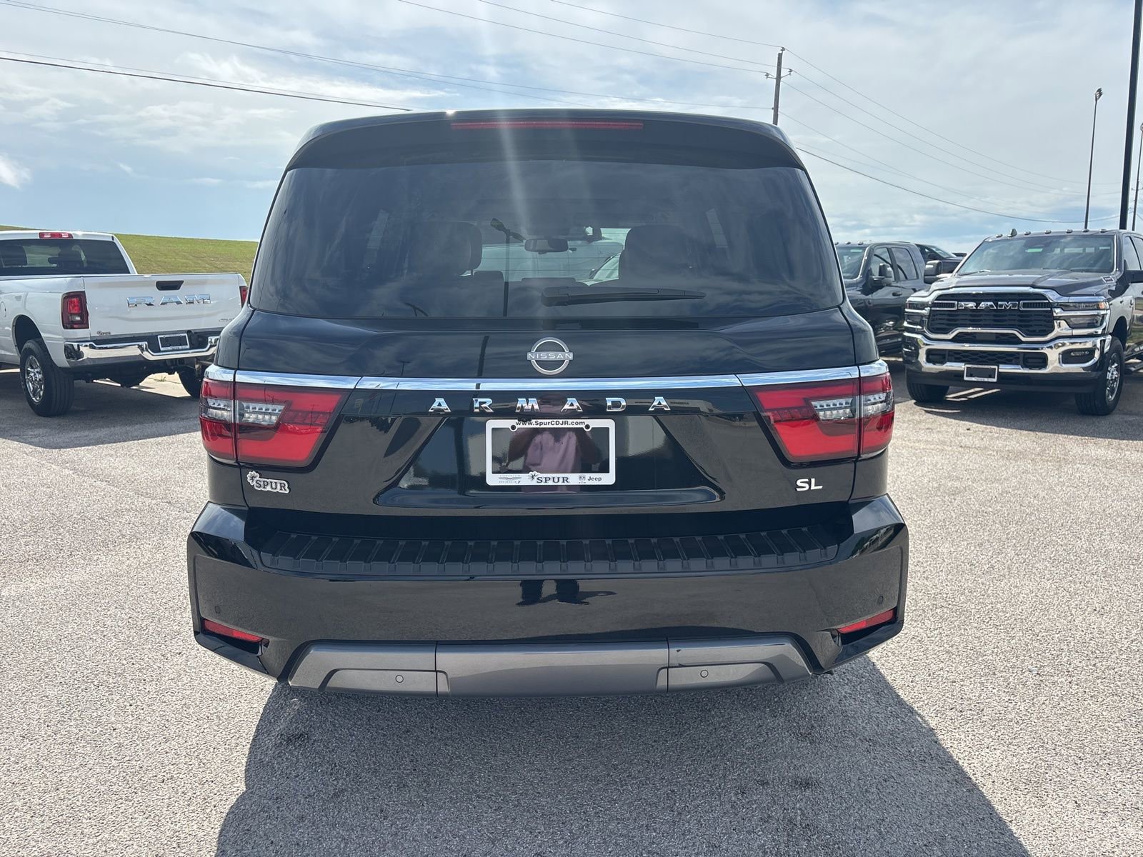 Used 2023 Nissan Armada SL w/ Cargo Package image 5