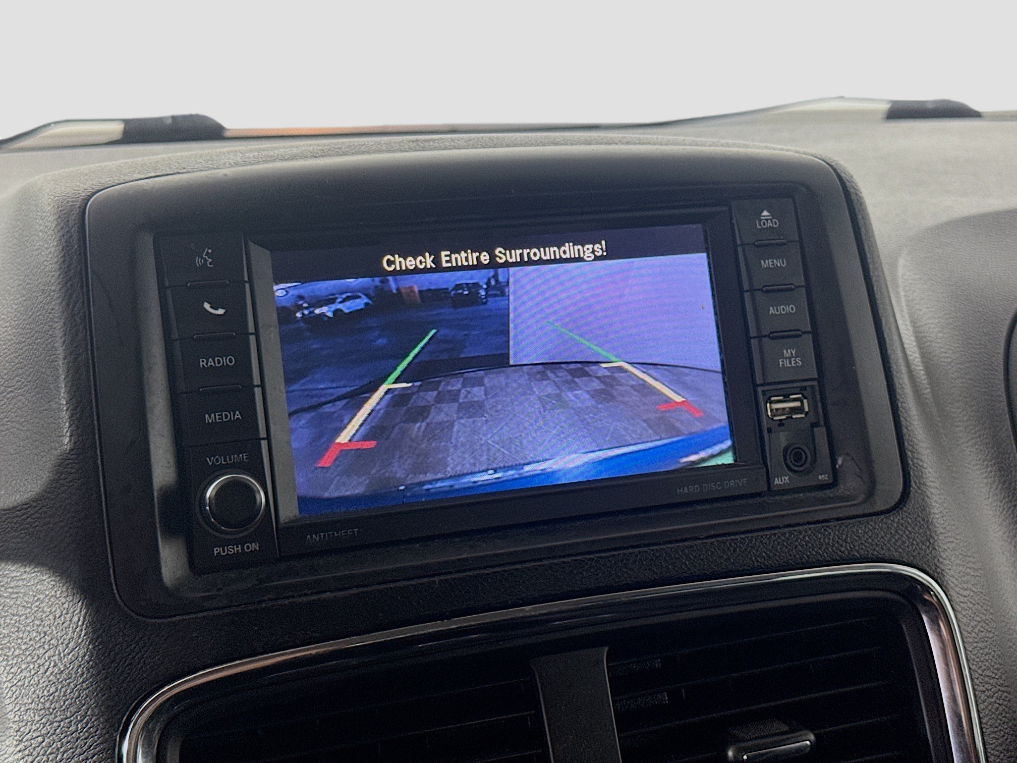 Used 2019 Dodge Grand Caravan SE FWD image 19