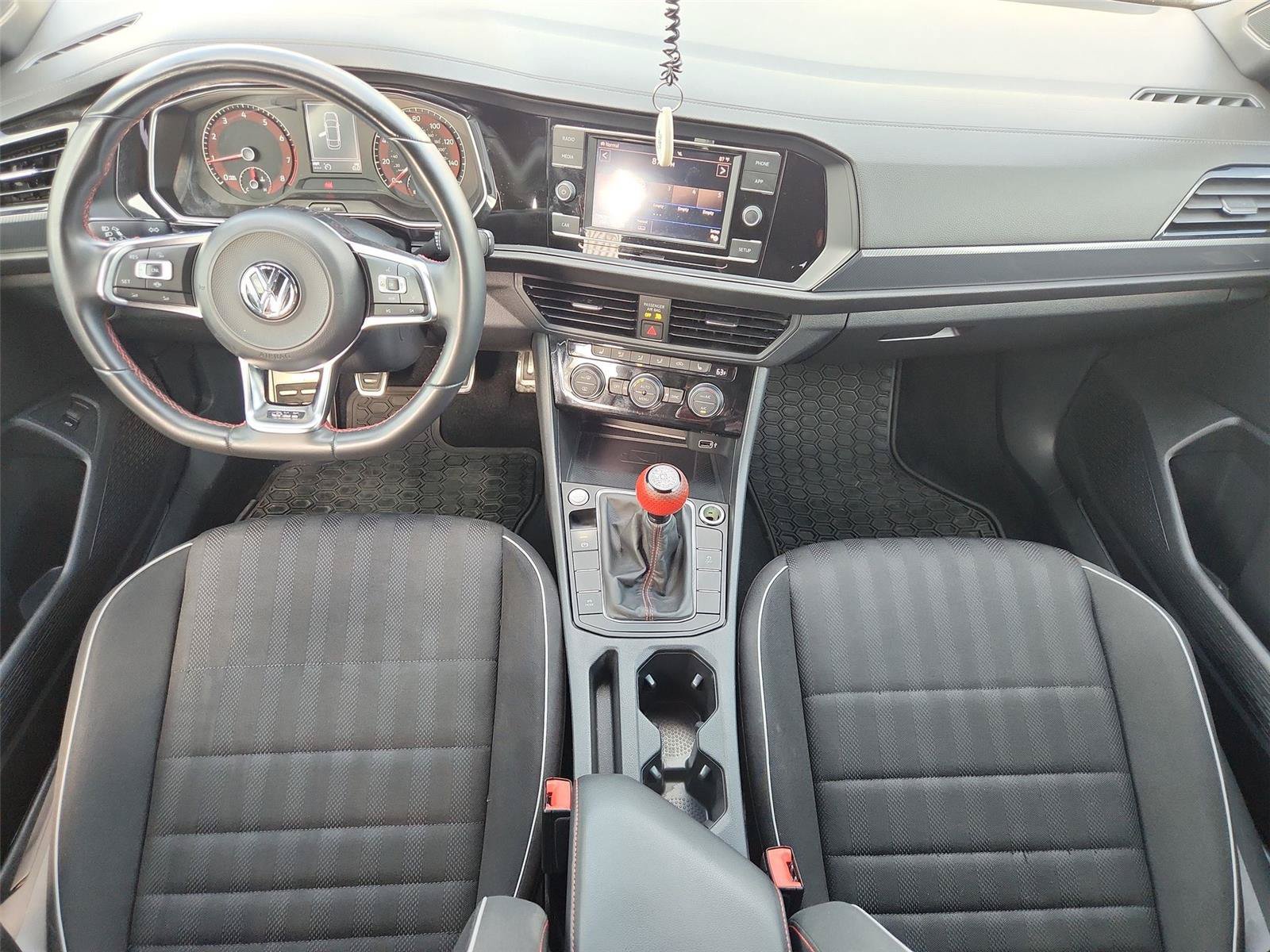 Used 2019 Volkswagen Jetta GLI FWD image 19