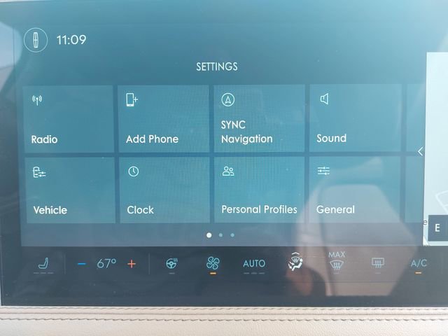 Used 2023 Lincoln Corsair AWD w/ Equipment Group 101A image 21