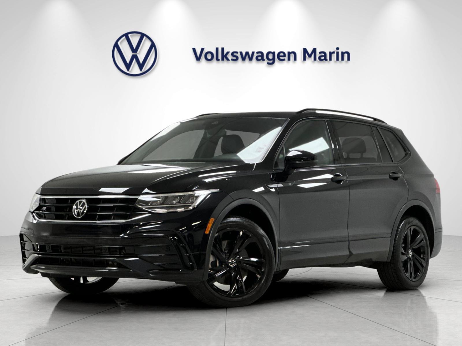 Used 2023 Volkswagen Tiguan SE R-Line FWD image 1