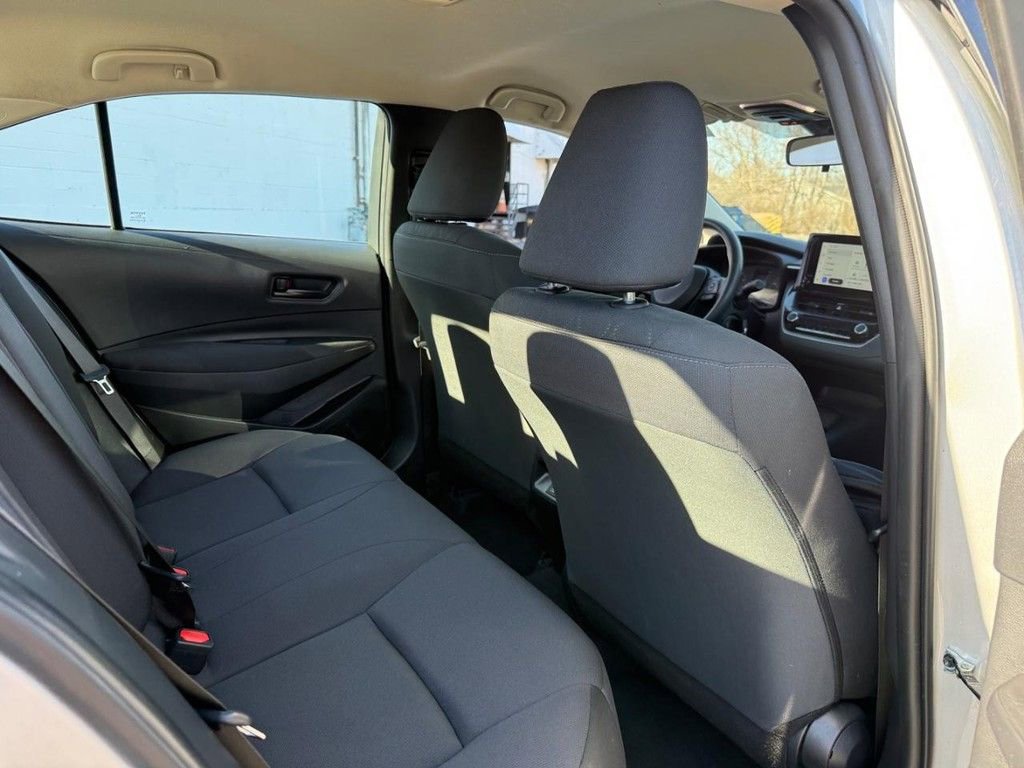 Used 2024 Toyota Corolla LE image 9