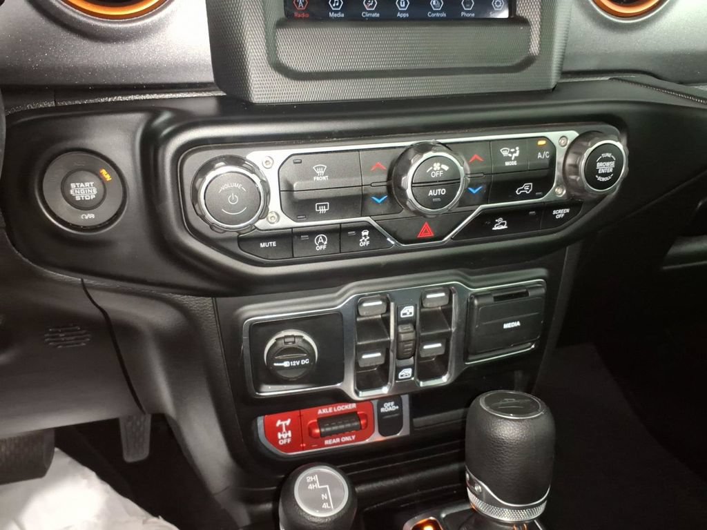 Used 2021 Jeep Gladiator Mojave w/ Trailer Tow Package AWD/4WD image 22