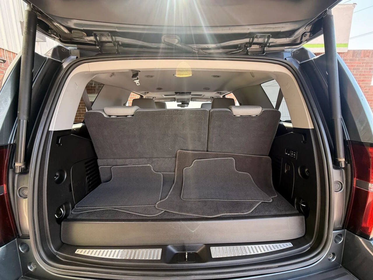 Used 2019 Chevrolet Tahoe LT w/ LT Signature Package AWD/4WD image 20