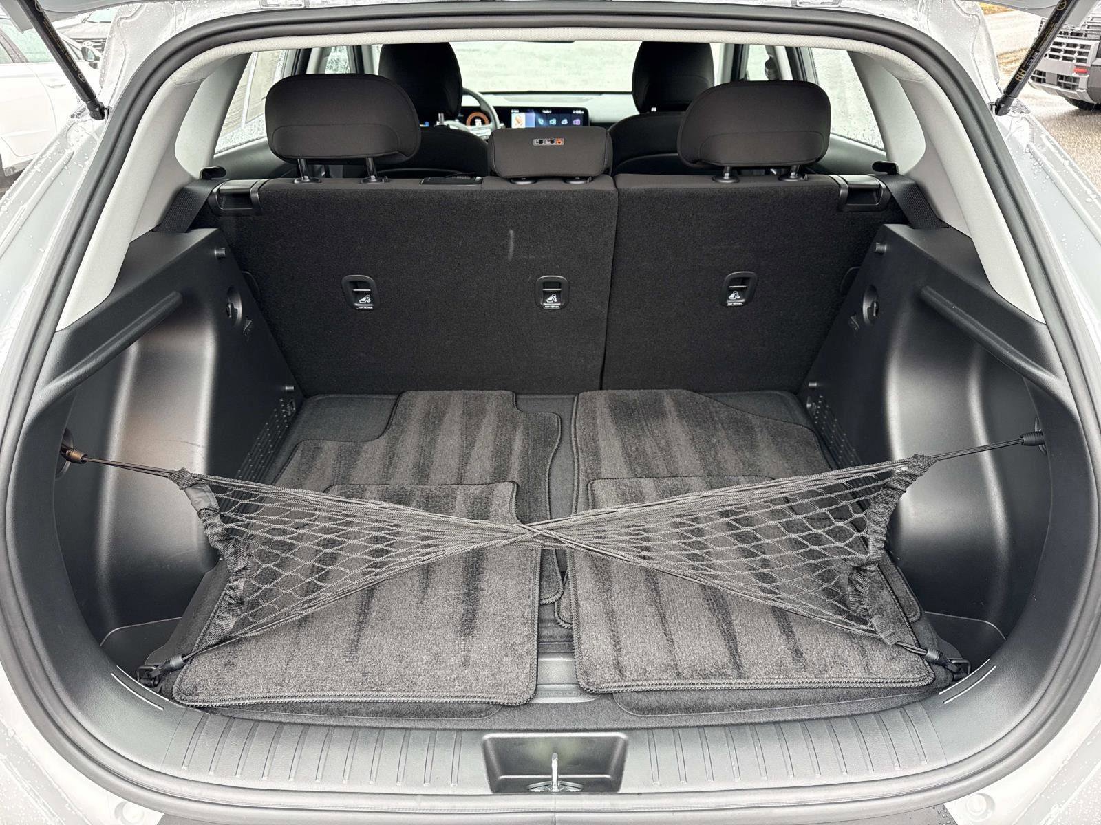 Certified 2024 Hyundai Kona SE image 21