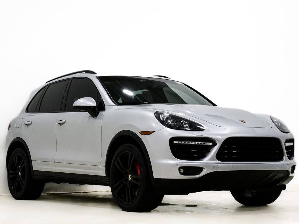 Used 2014 Porsche Cayenne Turbo image 1