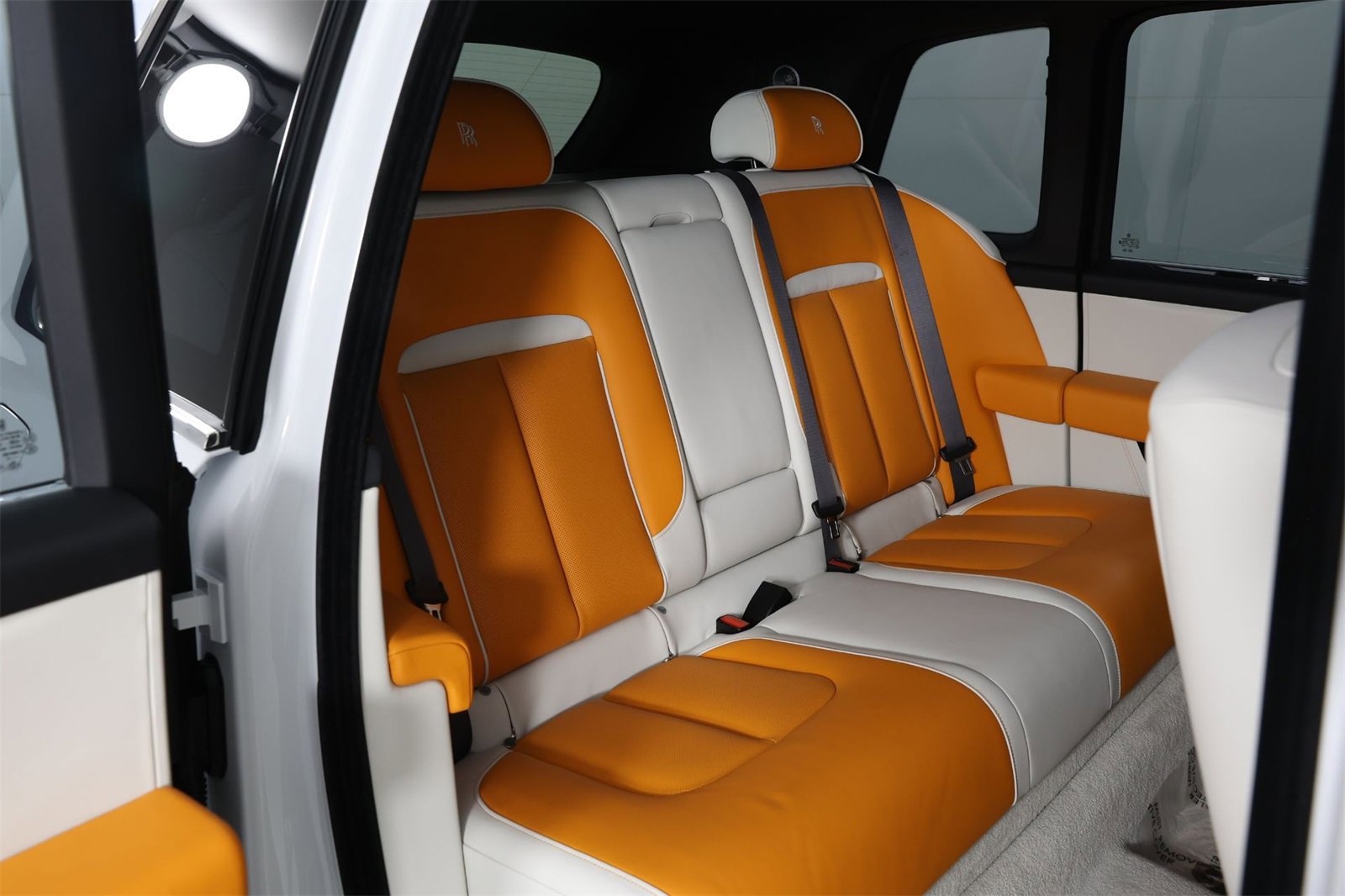 New 2026 Rolls-Royce Cullinan image 36