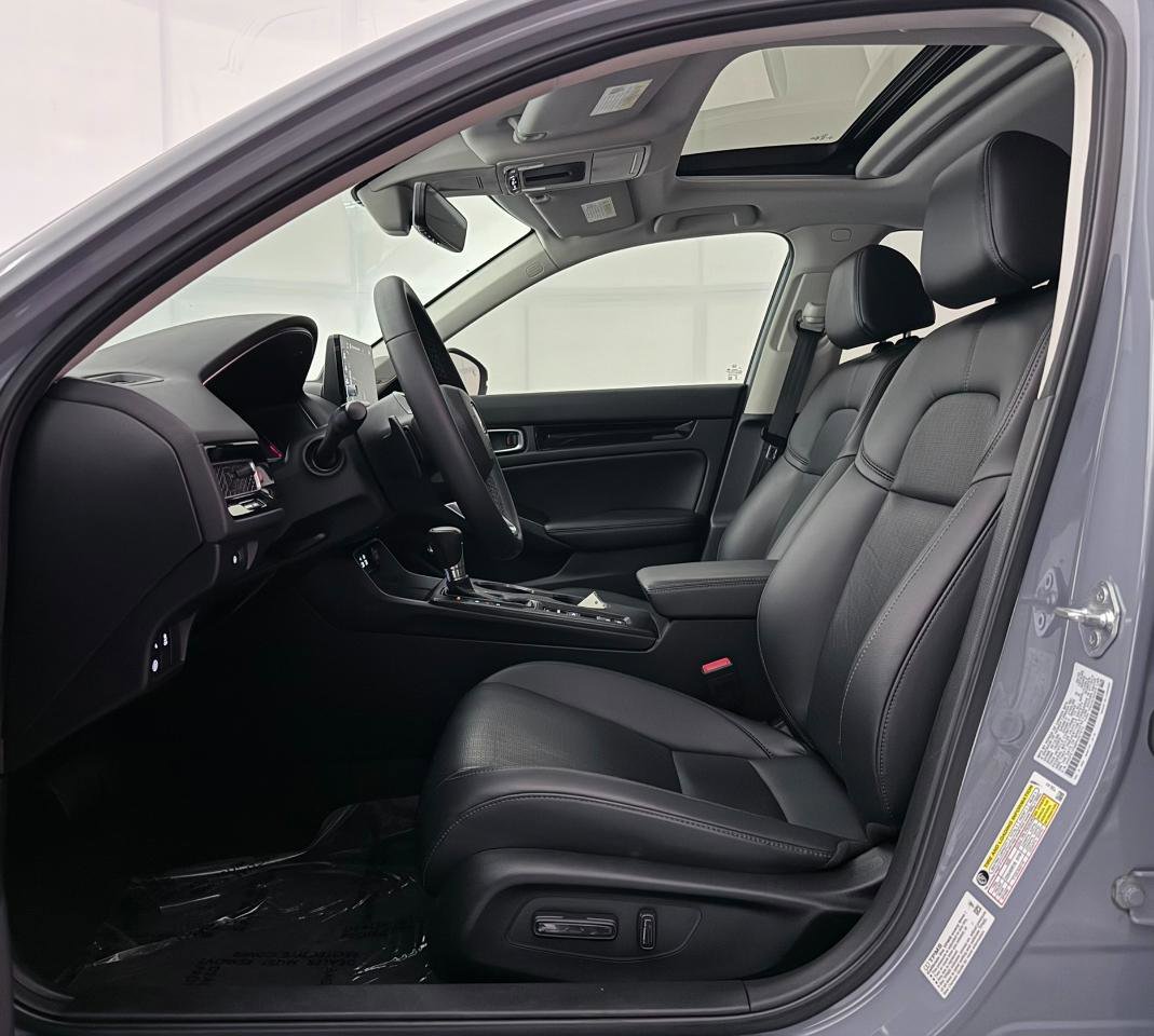 Used 2023 Honda Civic Touring image 18