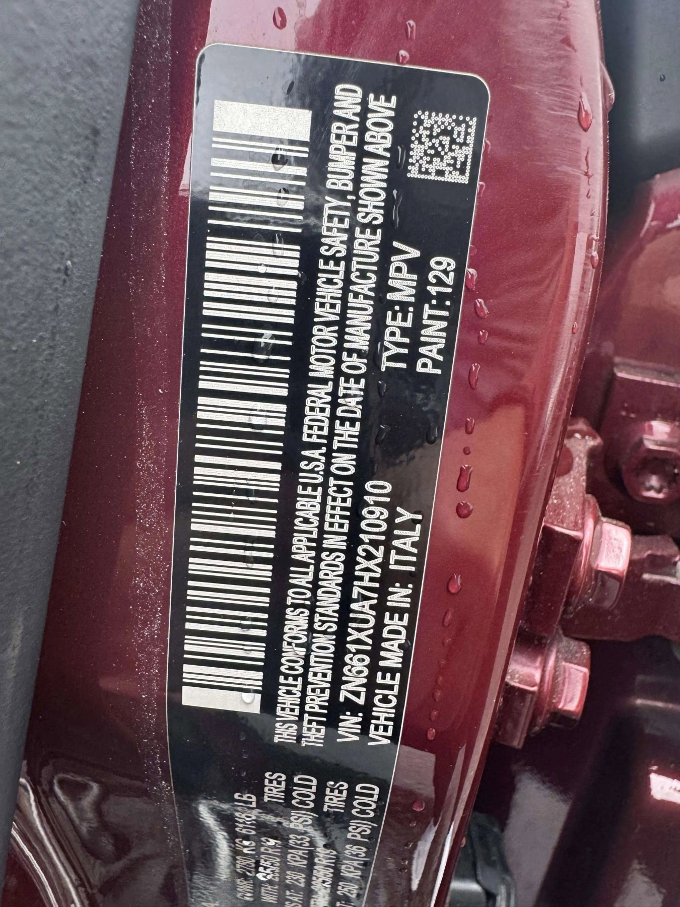 Used 2017 Maserati Levante image 18