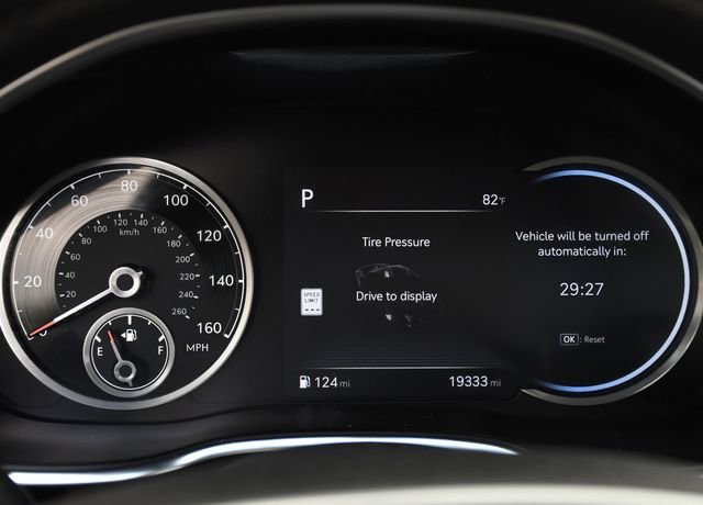 Used 2023 Genesis G80 2.5T image 12