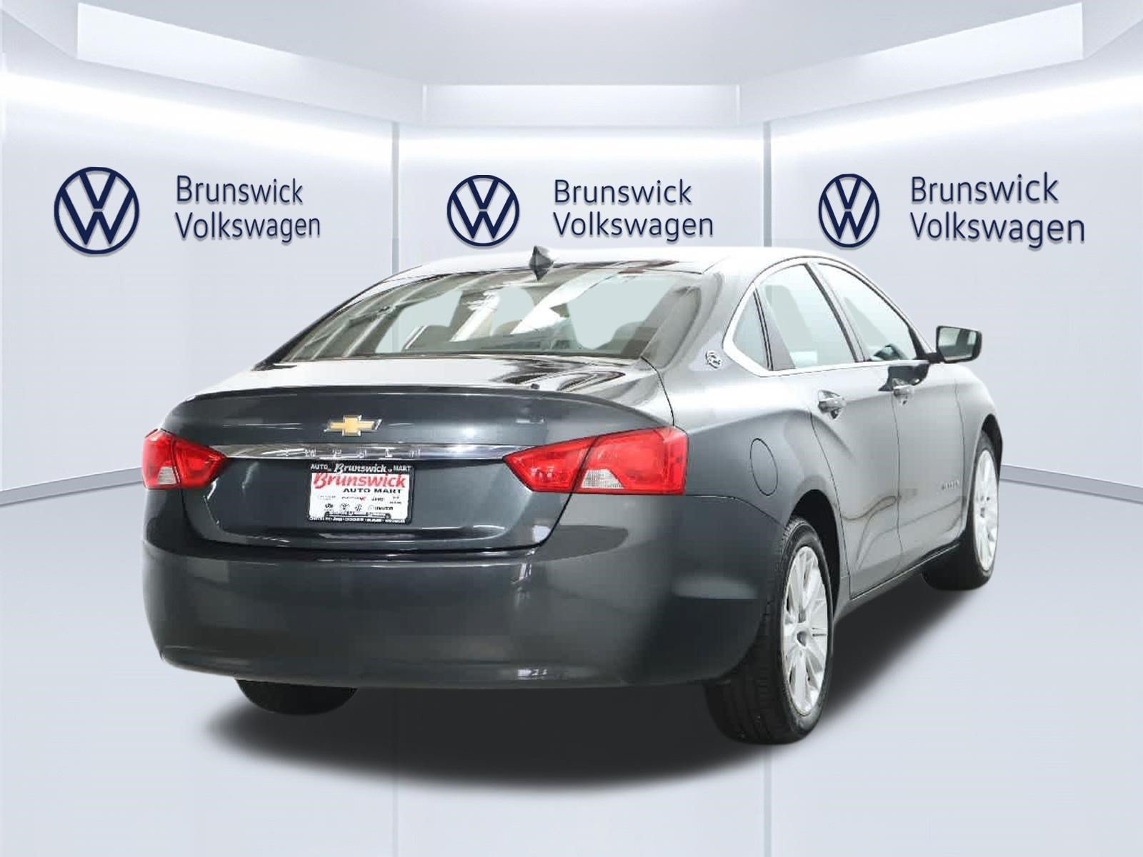 Used 2018 Chevrolet Impala LS FWD image 44