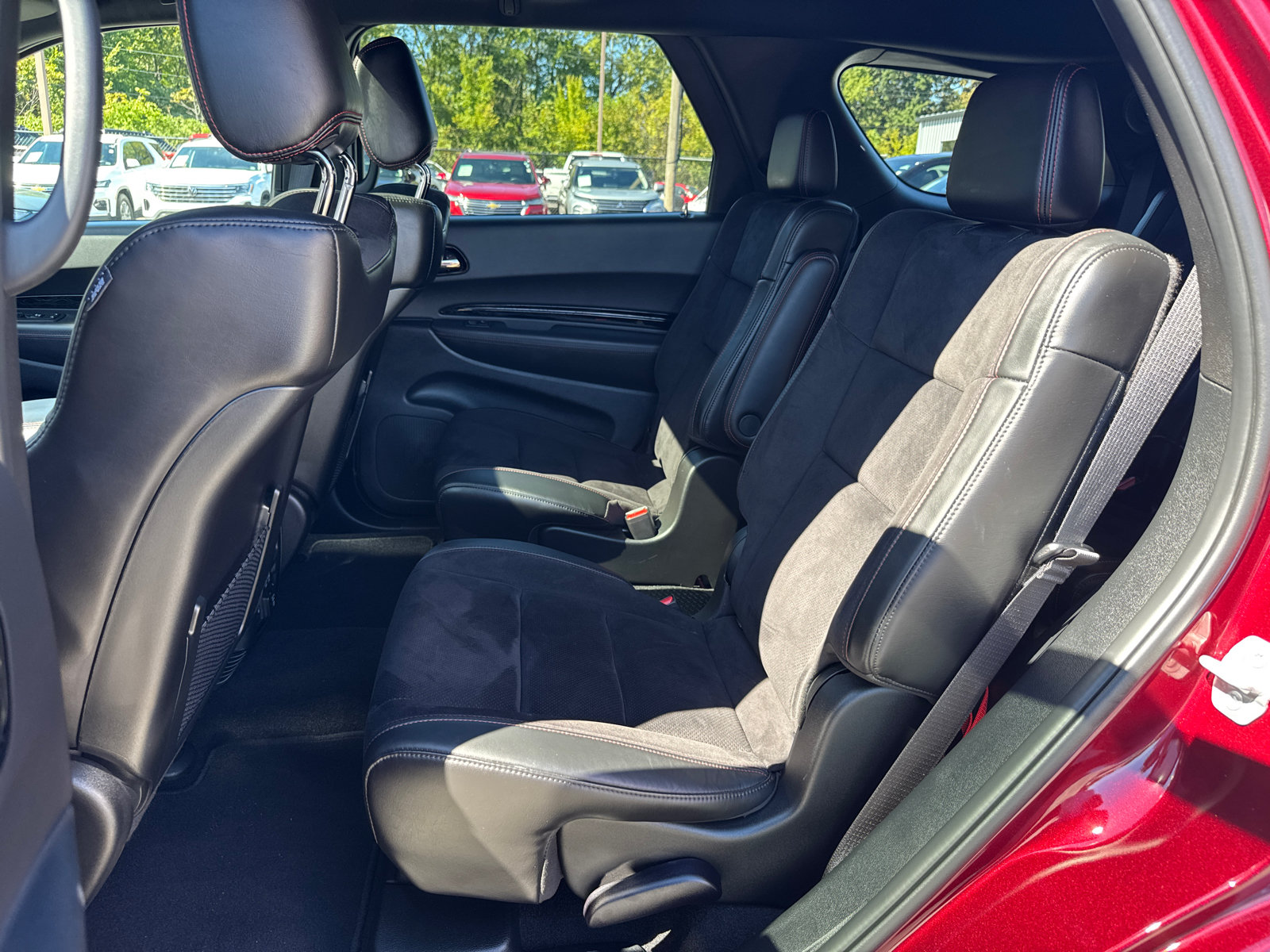 Used 2025 Dodge Durango GT AWD/4WD image 7